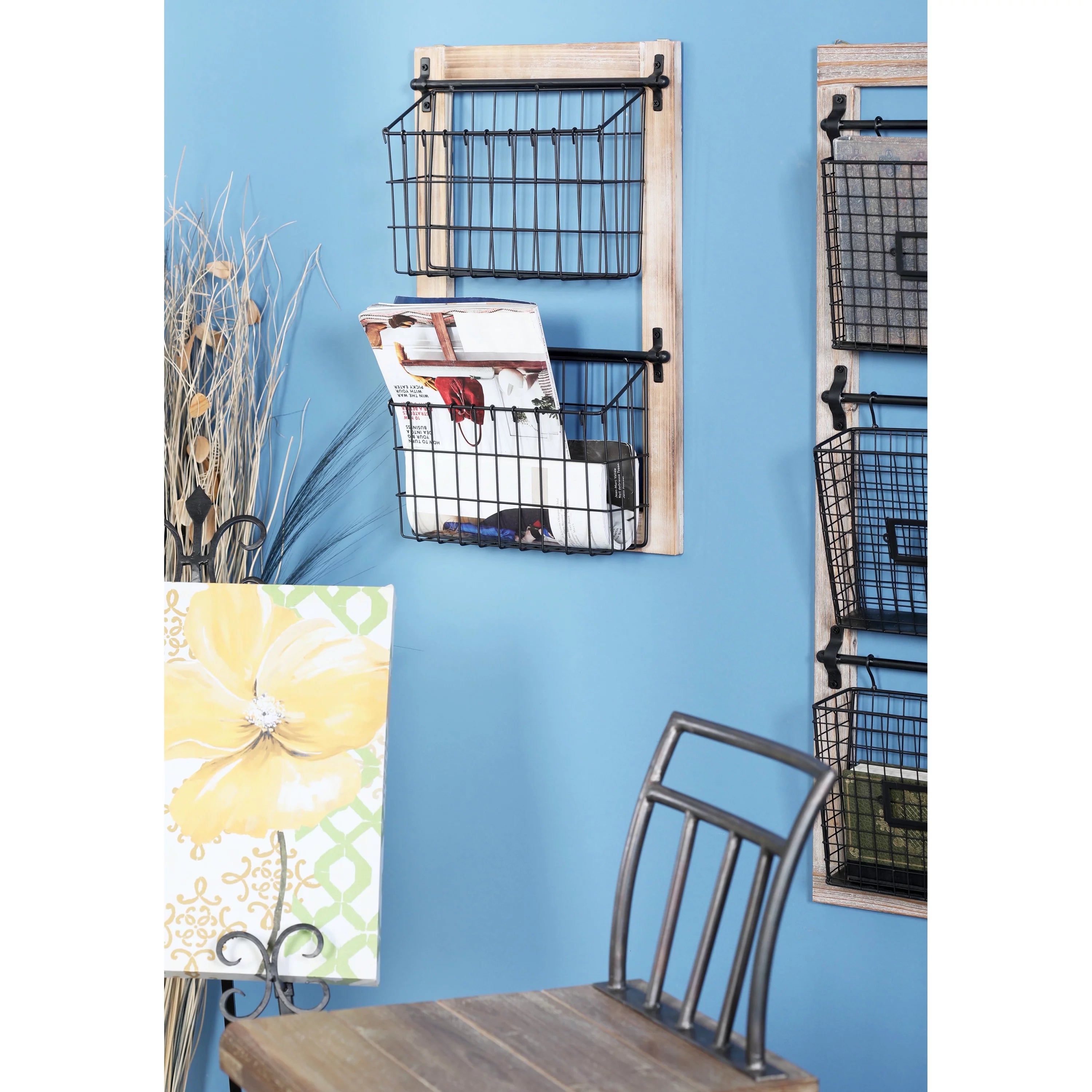 DecMode 22" Black Metal 2 Slots Magazine Rack Holder G757