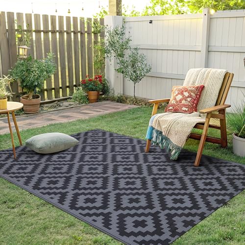 Smiry Waterproof Outdoor Rug 5x8 ft, Reversible Plastic Straw Patio Mat, Black & Beige P20186