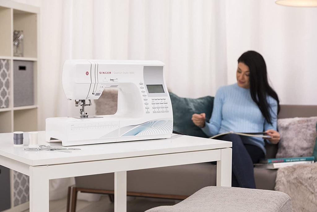 SINGER Quantum Stylist 9960 Computerized Sewing Machine with Accessory Kit S8021