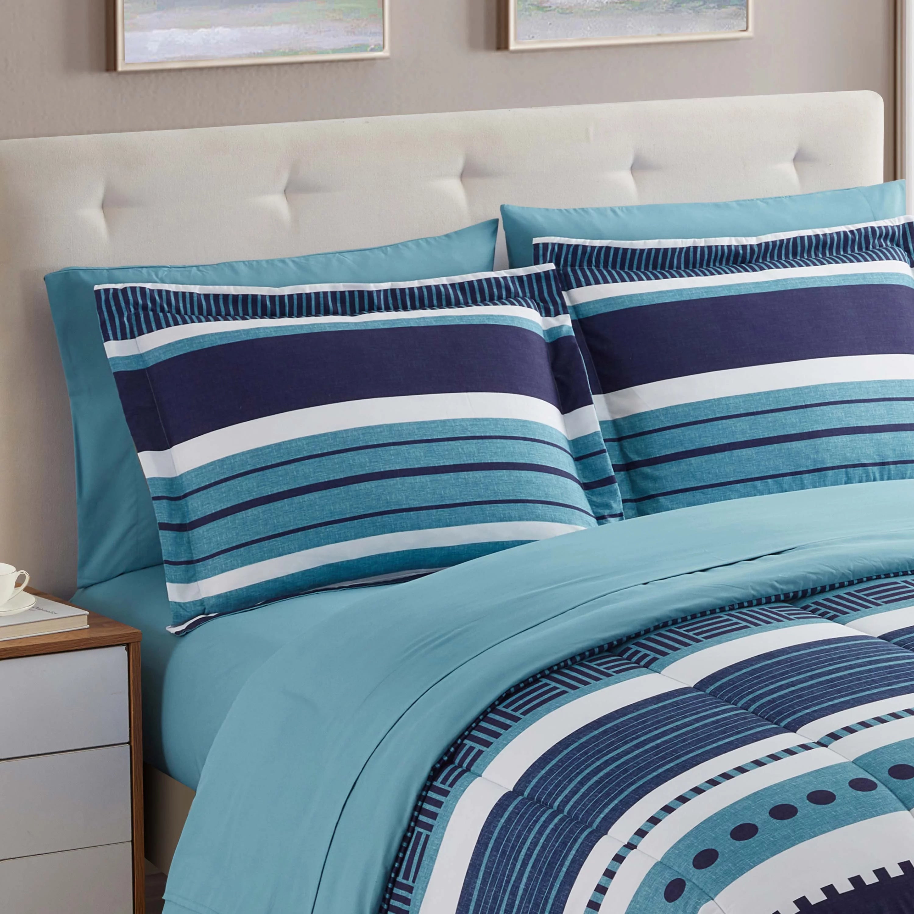 Marino 7 Piece Queen Comforter & Sheet Set G92638