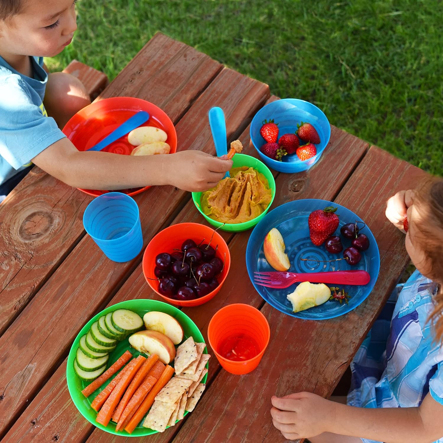 Rainbow Plastic Dinnerware Set for 8 Kids Plates Bowls Cups Reusable BPA Free F372533